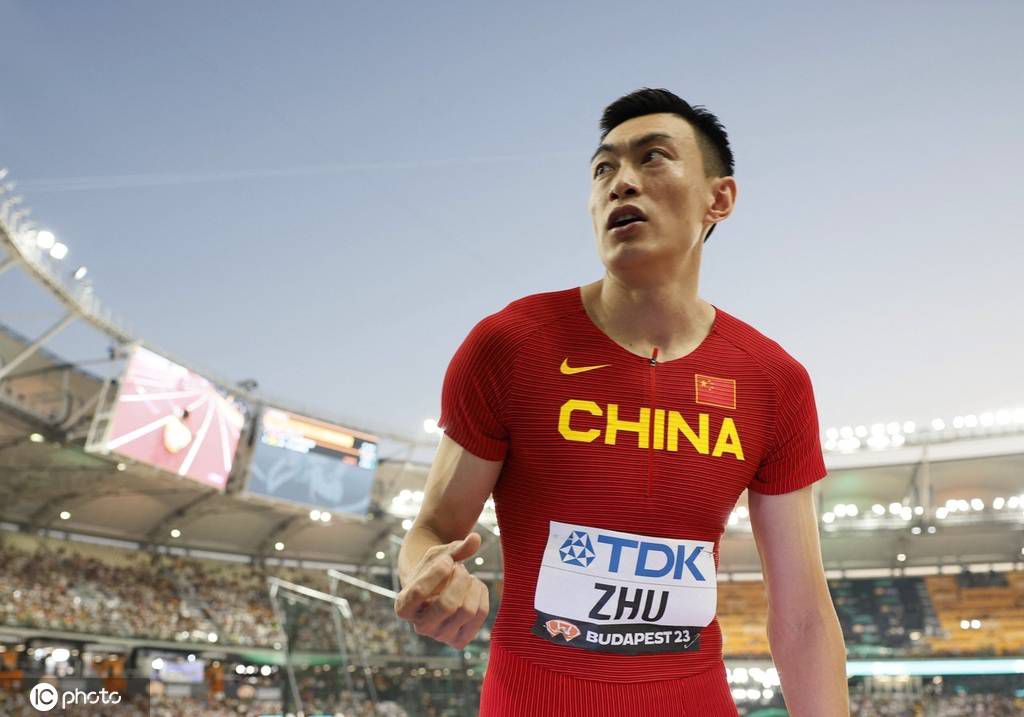 首先，神话故事不是过去的故事，是我们每一个人内心的故事